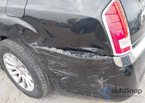 2014 Chrysler 300 из США, поврежденный, VIN 2C3CCAAGXEH239990